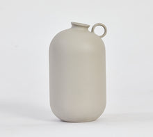 Load image into Gallery viewer, Flugen Vase