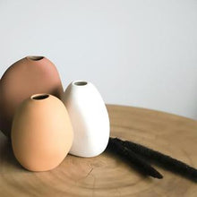 Load image into Gallery viewer, Harmie Vase - White