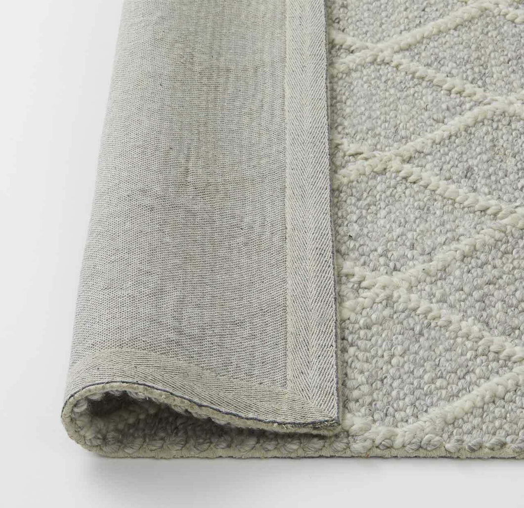 Mitre - Feather