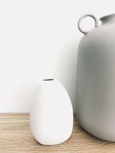 Load image into Gallery viewer, Harmie Vase - White

